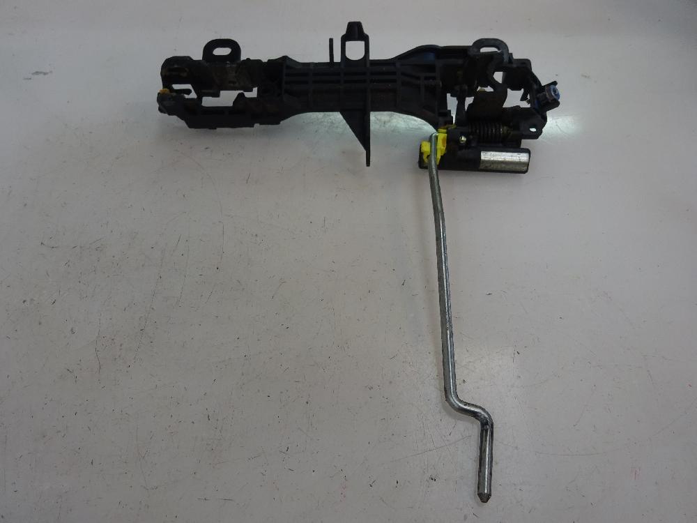 SOPORTE MANETA EXTERIOR DELANTERA IZQUIERDA TOYOTA YARIS 1.0 MT 69CV