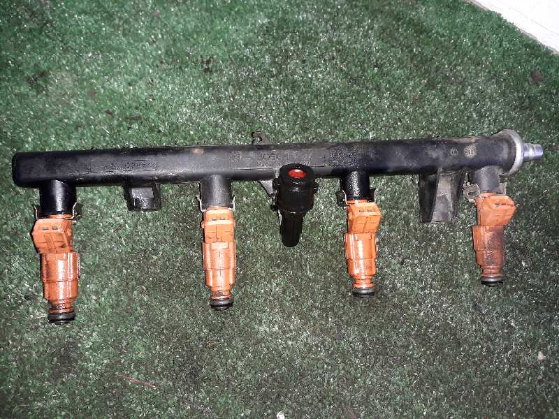Rampa inyectora AR32102 0280151048 de Alfa romeo 156 (116) 1997-2005 - pieza usada