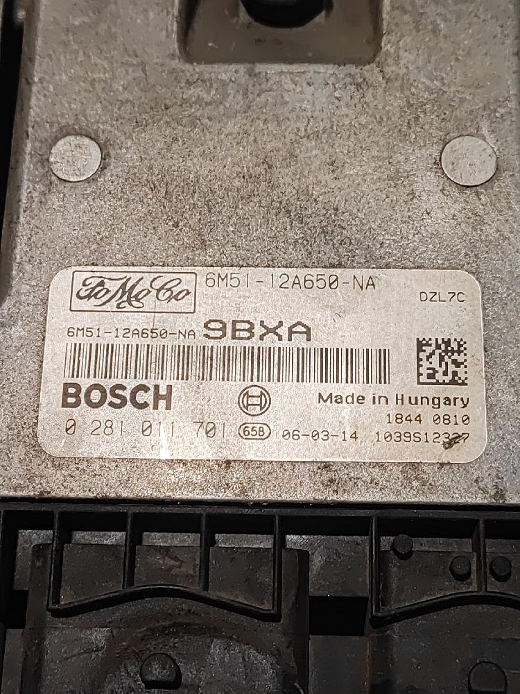 Switchboard engine uce 0281011701 de Ford Focus berlina (cap) 2004-2007 - pieza usada