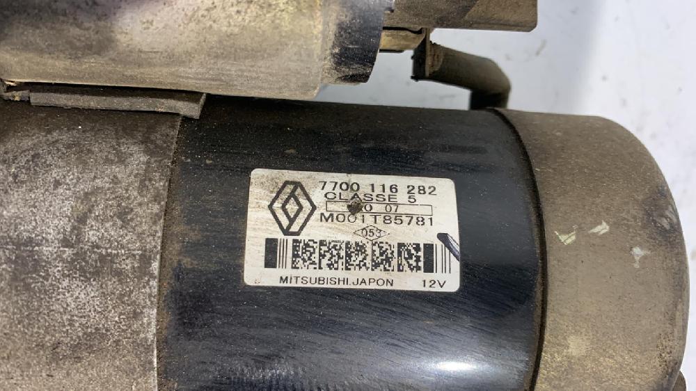 Starter motor 7700116282 de Renault Megane i fase 2 berlina (ba0) 1999-2002 107 CV - pieza usada