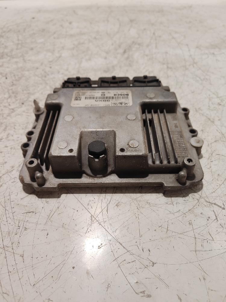 Switchboard engine uce 0281011701 de Ford Focus berlina (cap) 2004-2007 - pieza usada