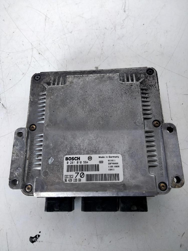 Centralita motor uce 0281010594 de Peugeot 206 hatchback (2a/c) 1998-2010 90 CV