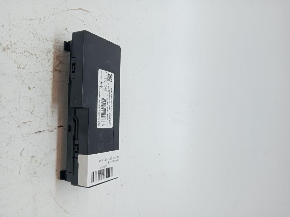 Módulo confort 9828266180 de Citroen C4 cactus 2014-0 - pieza usada