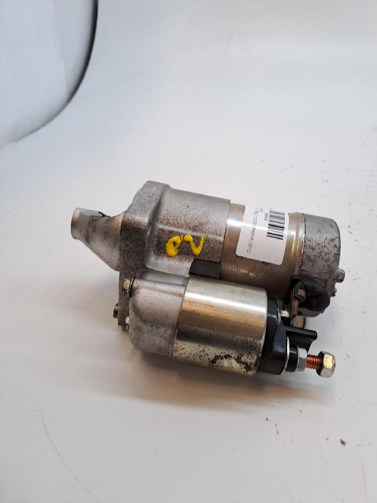 Halter anlasser 51890631 de Fiat Panda (312_, 319_) 2012-2026 - pieza usada