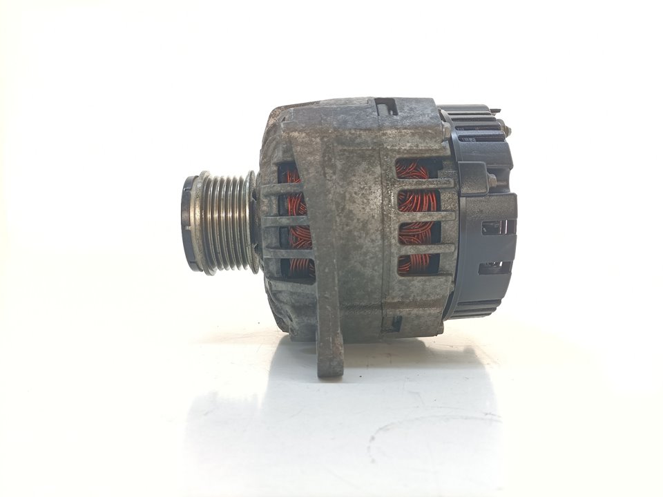 Alternador 8200054588 de Renault Scénic i monospace (ja0/1_, fa0_) 1999-2003 - pieza usada