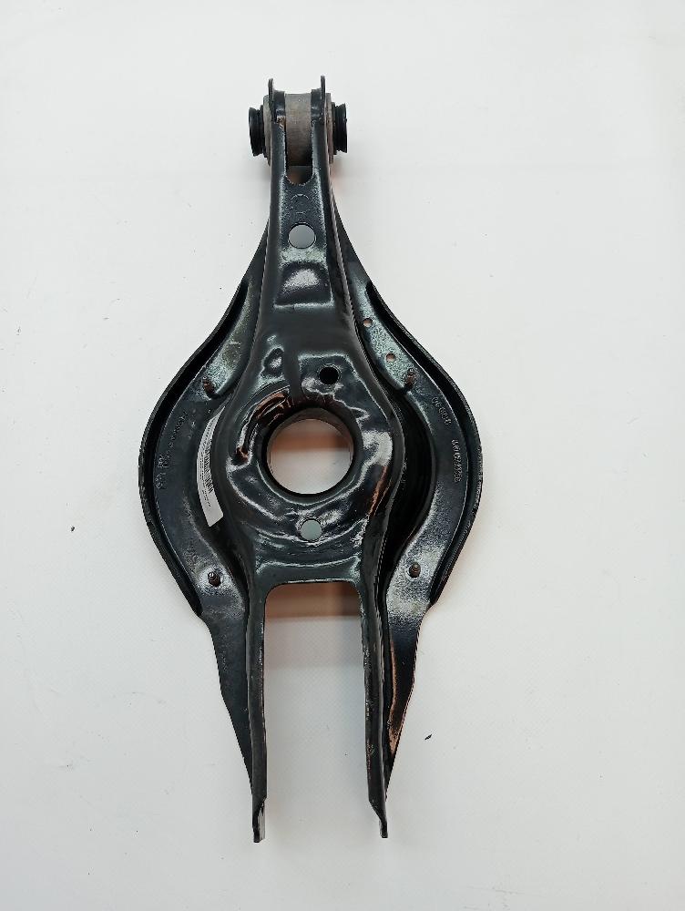 Brazo de la suspensión inferior trasero derecho 33326867540 de Bmw 1 (f20) 2015-2019