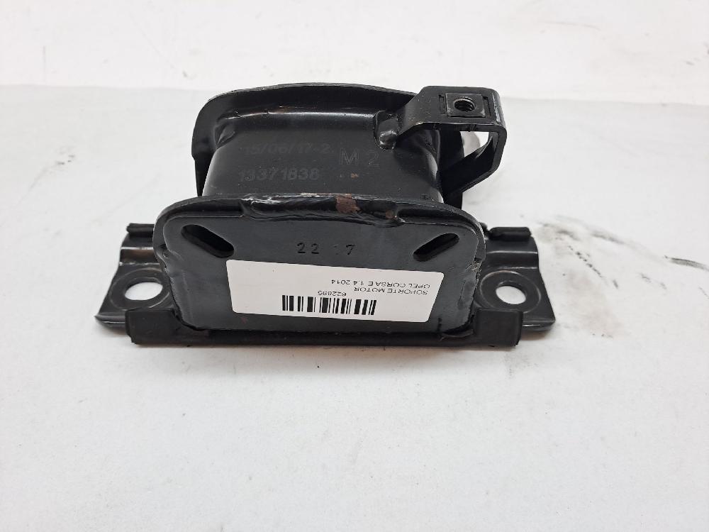 Soporte motor 13371838 de Opel Corsa e (x15) 2014-2015 - pieza usada