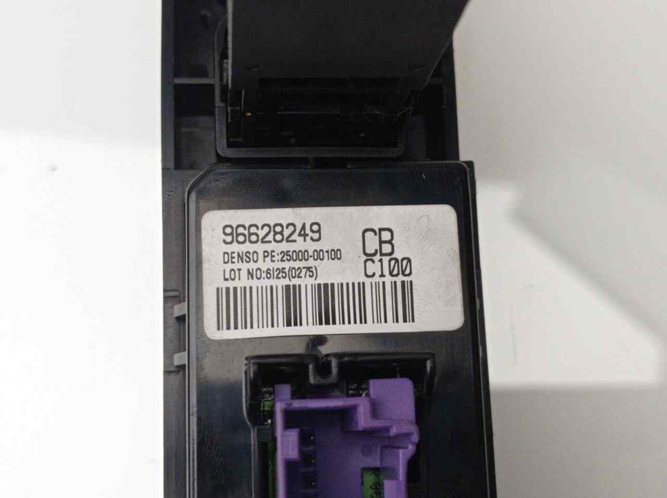 Commande autoradio 96628249 de Chevrolet Captiva 2006-2011 - pieza usada