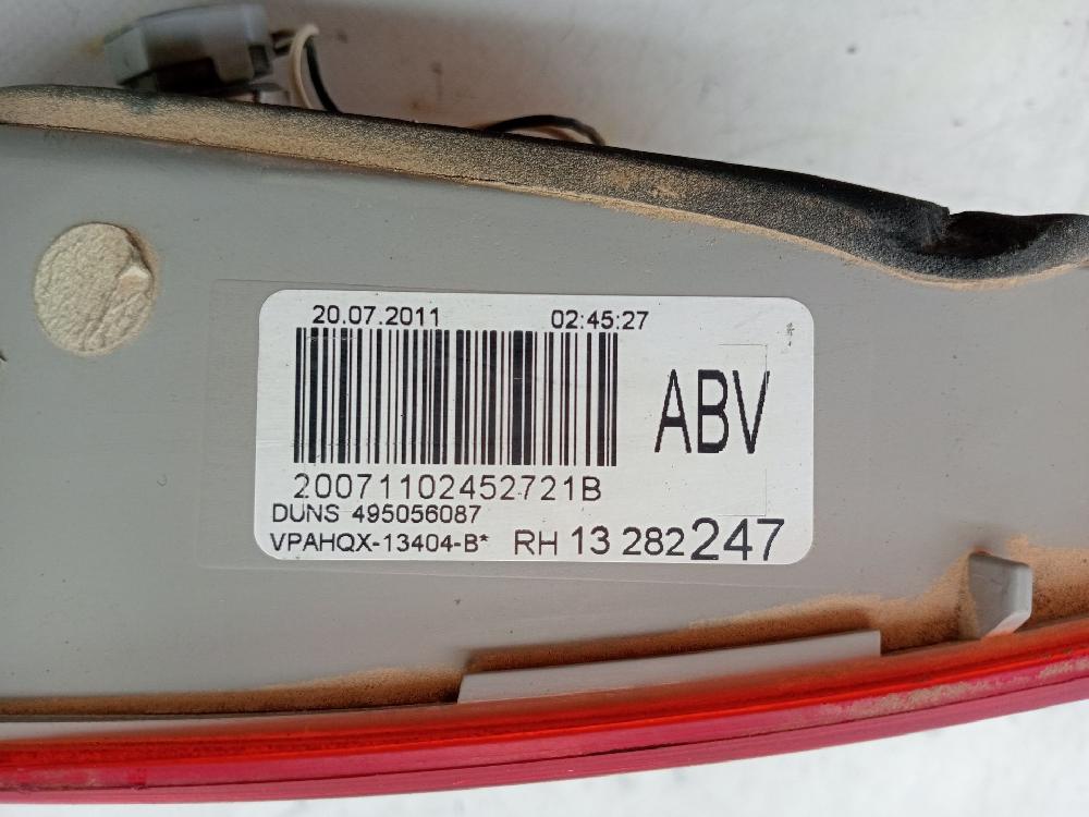 Piloto trasero derecho interior 13282247 de Opel Astra j sports tourer 2010-2011 - pieza usada