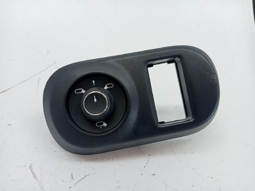 Mando retrovisor 9817840980 de Citroen C4 cactus 2014-0