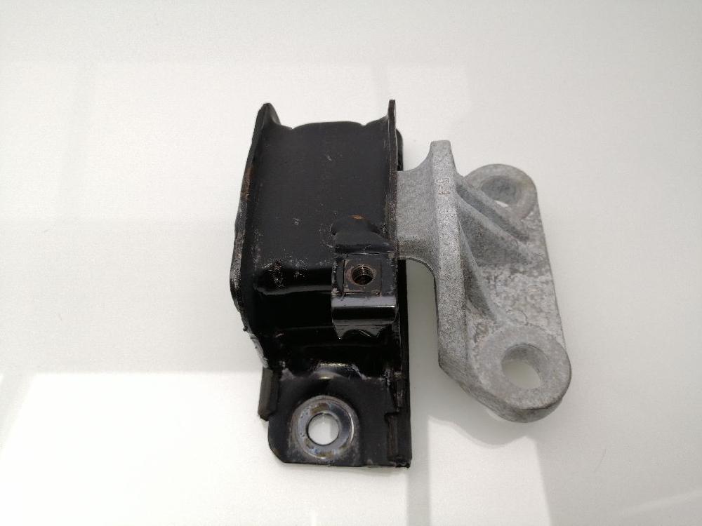 Soporte motor 13371838 de Opel Corsa e 2014-2016