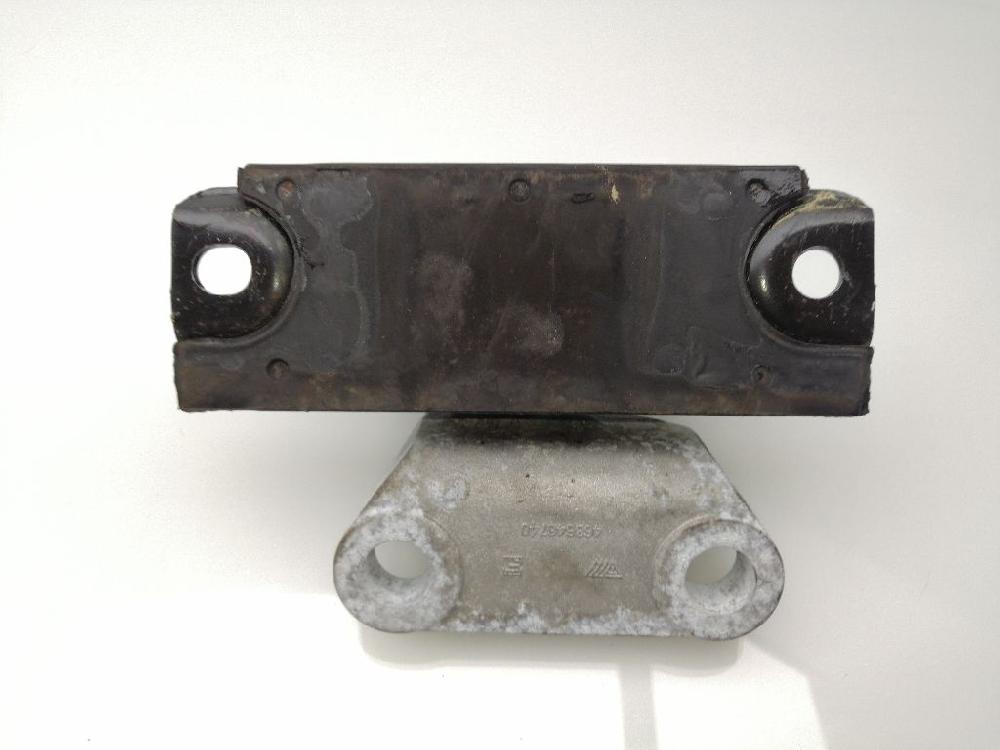 Soporte motor 13371838 de Opel Corsa e 2014-2016 - pieza usada