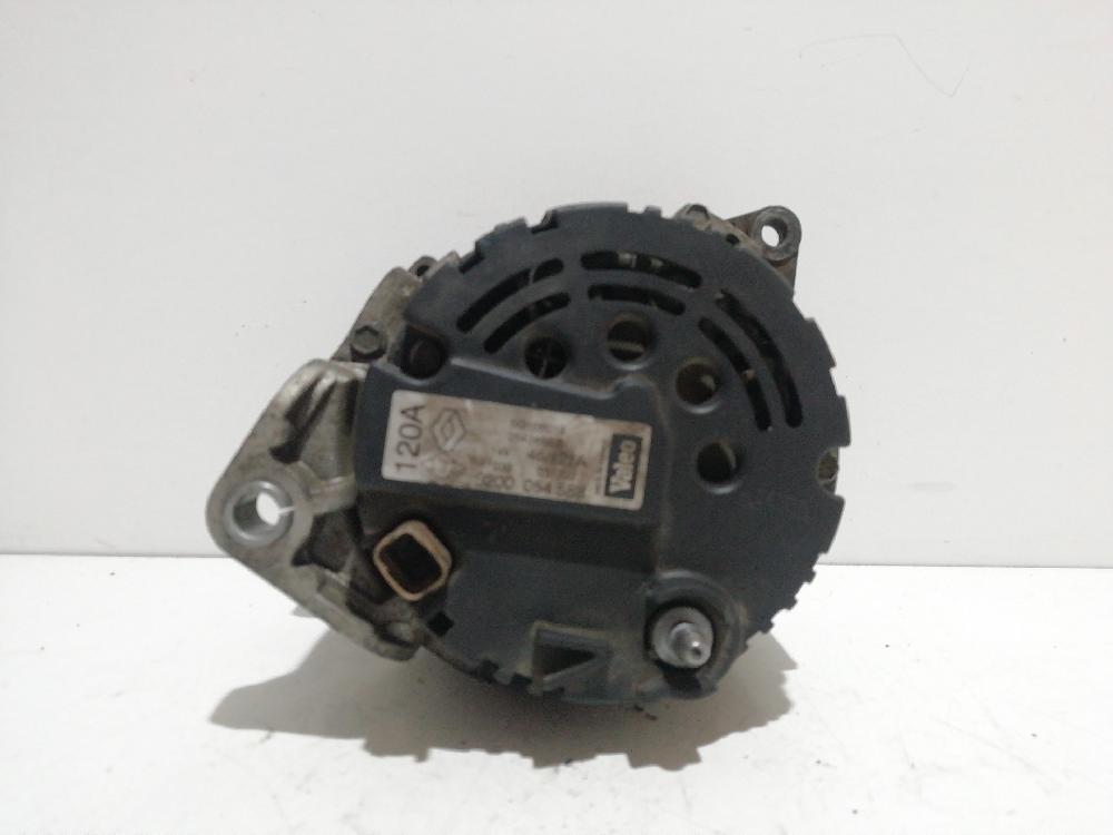 Alternator 8200054588 de Renault Megane i (ba0/1_) 1996-2003 - pieza usada