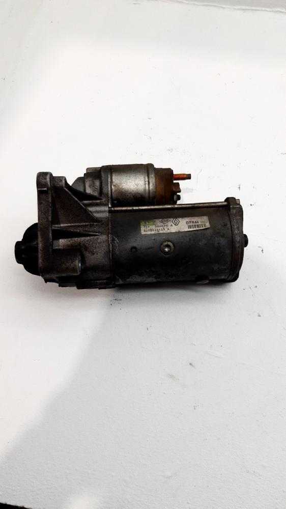 Démarreur 8200628419 de Renault Scénic ii (jm0/1_) 2003-2006 - pieza usada