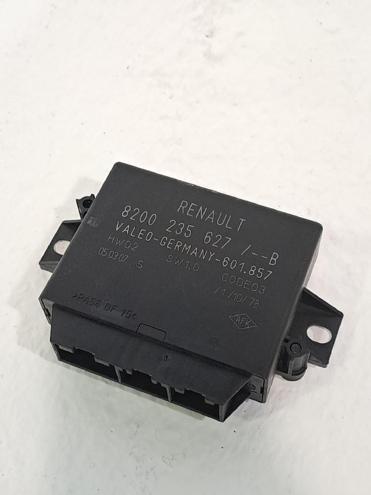 Módulo electronico 8200235627 de Renault Espace iv (jk0/1_) 2002-0
