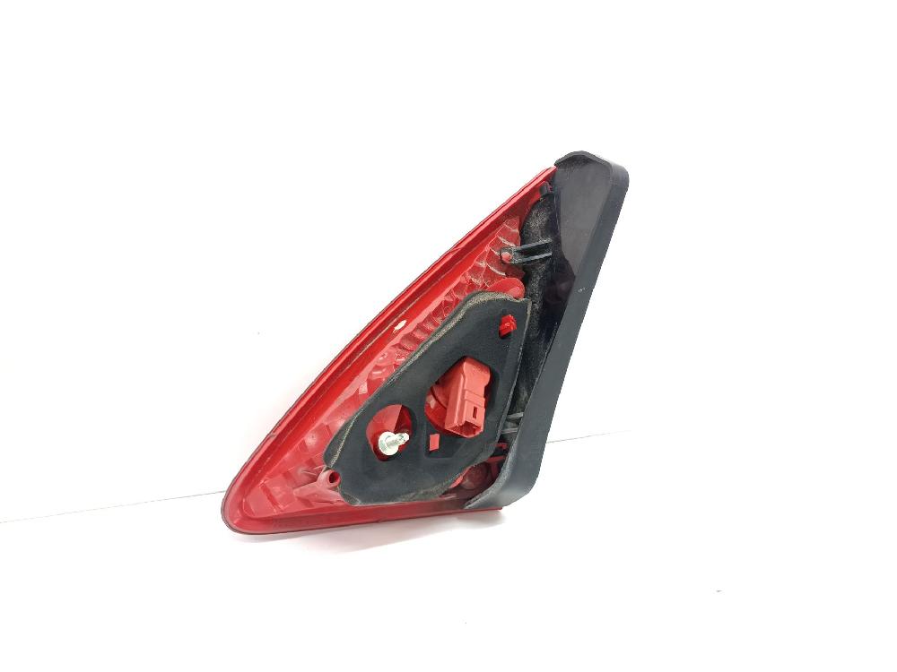 Left inner tail light 9683461080 de Peugeot 3008 2009-2011 - pieza usada
