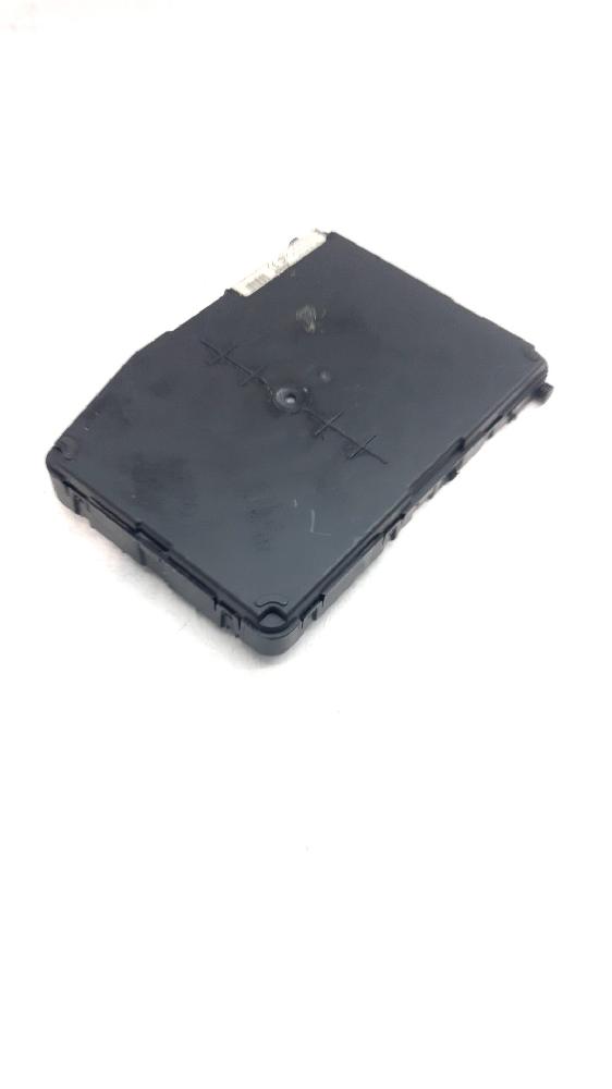 Centralita confort 8200309693 de Renault Megane ii station wagon (km0/1_) 2013-2016 - pieza usada