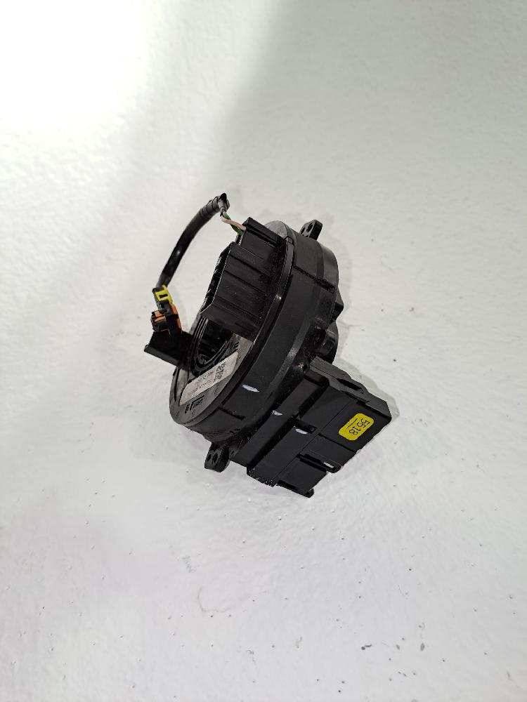 Anillo airbag 13579486 de Opel Astra j gtc 2012-2015 - pieza usada