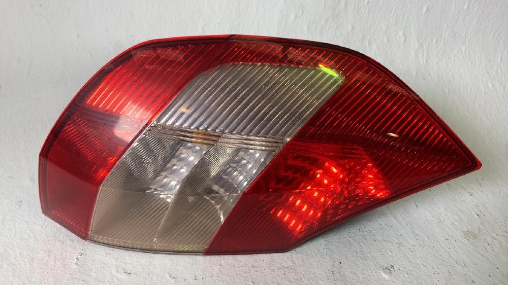 Feu arrière gauche 8200493374 de Renault Scenic (ja..) 1999-0