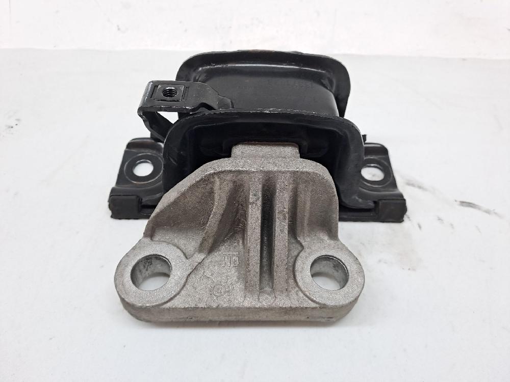 Soporte motor 13371838 de Opel Corsa e (x15) 2014-2015