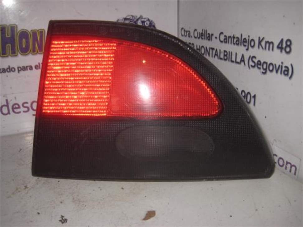 Faro posteriore destro 7700838530 de Renault Megane i classic (la0) 1996-0