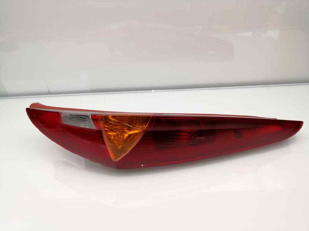Feu arrière droit 46794077 de Fiat Punto (188_) 1999-2010