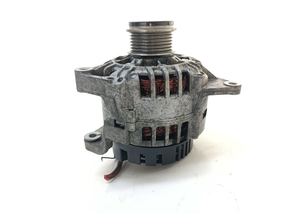 Alternador 8200054588 de Renault Scénic i monospace (ja0/1_, fa0_) 1999-2003 - pieza usada