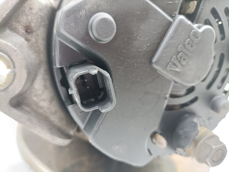 Alternador 7700431943 de Renault Megane i classic (la0/1_) 1997-2001 - pieza usada