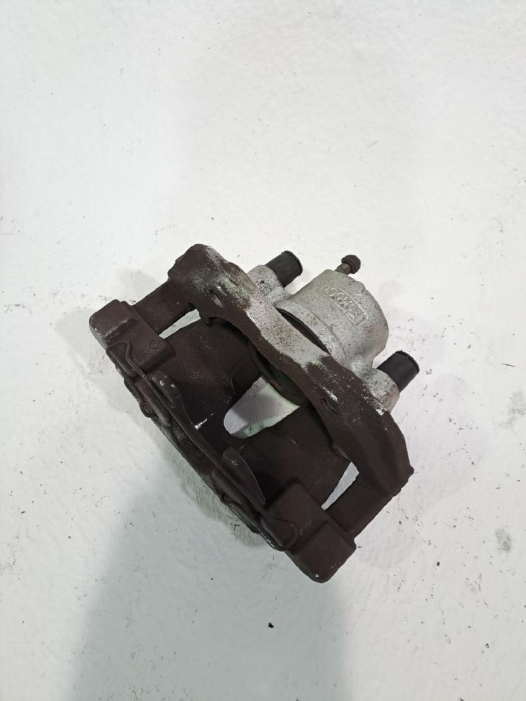 Bremssättel vorne links 1682876 de Ford Focus 2018-2020 - pieza usada