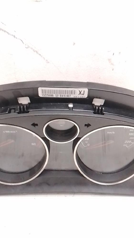 Cuadro de instrumentos 13225986 de Opel Zafira / zafira family b (a05) 2008-2012 - pieza usada
