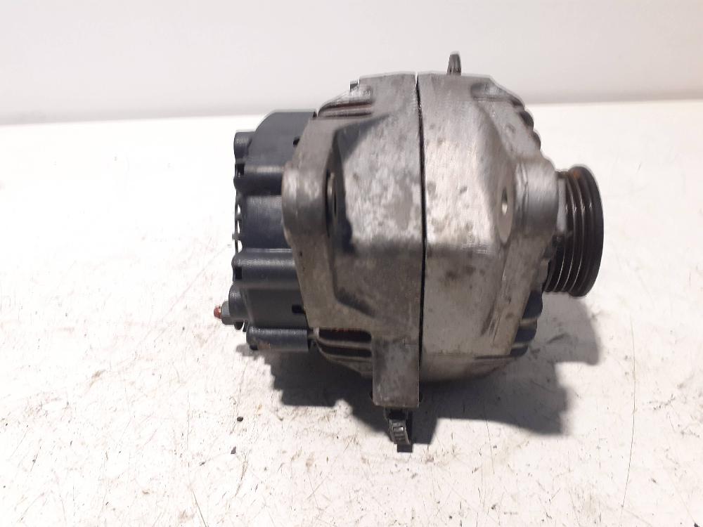 Alternator 3730022650 de Hyundai Getz (tb) 2002-2005 - pieza usada
