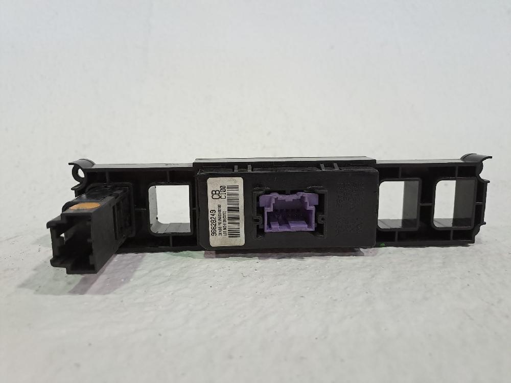 Écran multifunction 96628249 de Chevrolet Captiva (c100, c140) 2006-2011 - pieza usada