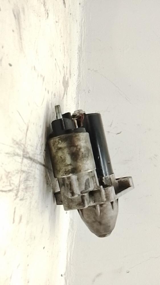 Starter motor 1732742 de Ford Focus c-max (dm2) 2003-2007 - pieza usada