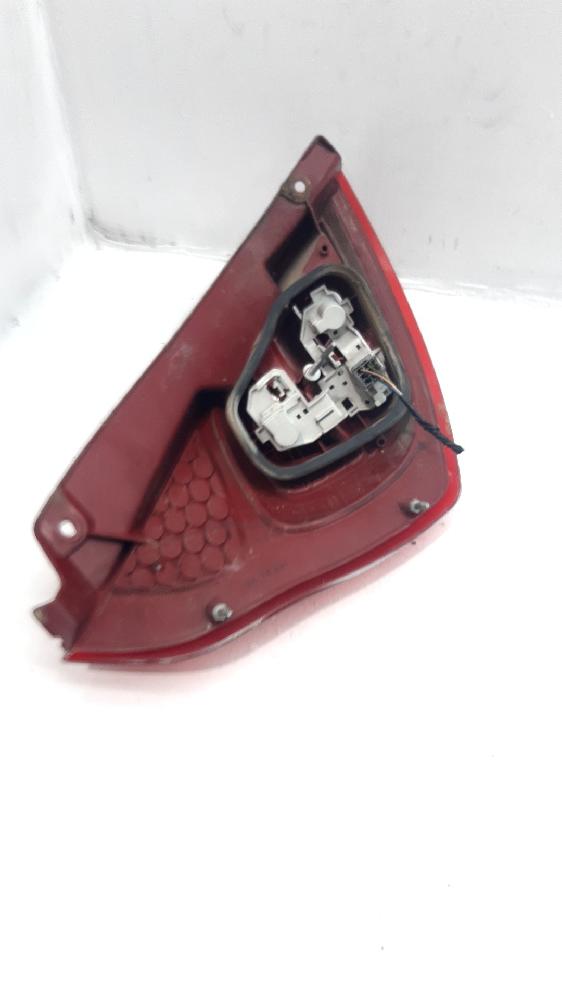 Faro posteriore destro 1709552 de Ford Fiesta vi van 2010-2017 - pieza usada