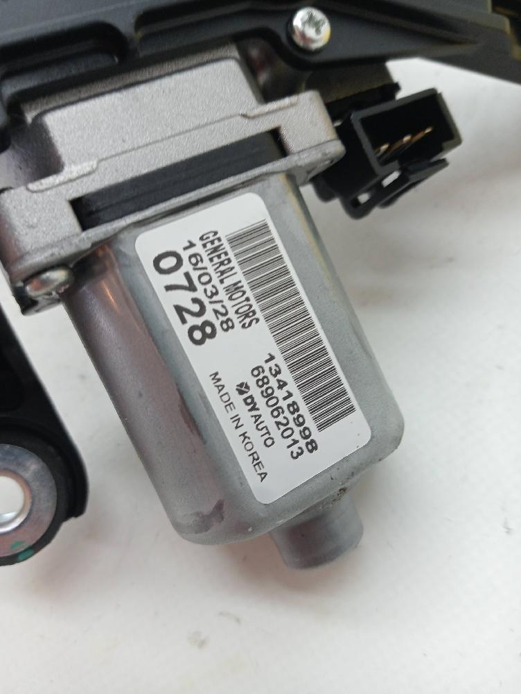 Motor limpia trasero 39156859 de Opel Astra k lim. 5turig 2015-0 - pieza usada