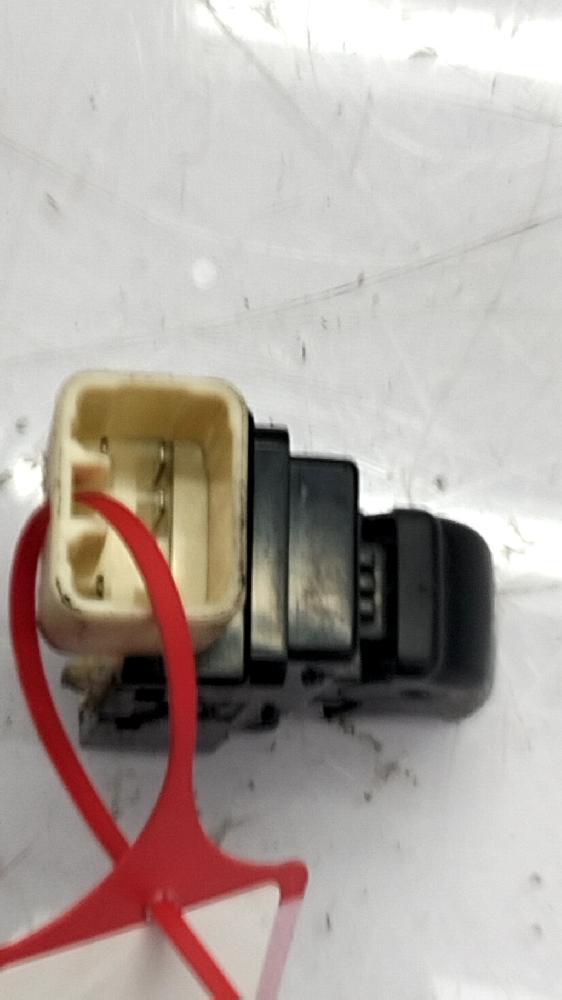 Mando elevalunas trasero derecho 96652197 de Chevrolet Aveo / kalos sedán (t250, t255) 2005-2007 - pieza usada