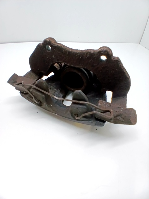 Pinza de freno delantera izquierda 1682876 de Ford Focus ii (da_, hcp, dp) 2005-2012 - pieza usada