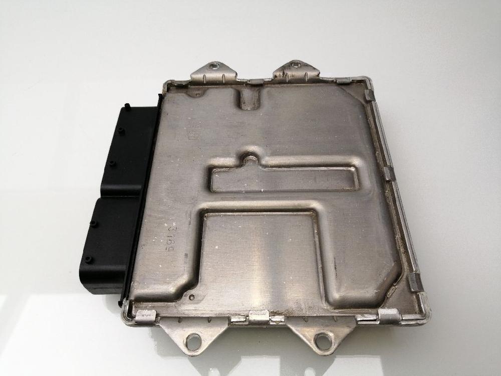 Motorsteuergerät 55250637 de Fiat Fiorino furgón/ranchera familiar (225_) 2007-2018 - pieza usada