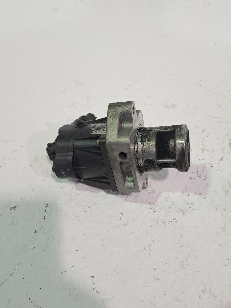 Válvula egr 55566052 de Opel Insignia a sedán (g09) 2008-2017 - pieza usada