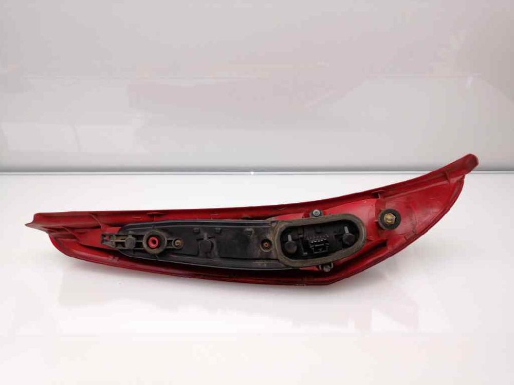 Feu arrière droit 46794077 de Fiat Punto (188_) 1999-2010 - pieza usada