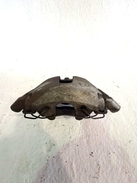 Pinza de freno delantera izquierda 1682876 de Ford Focus ii (da_, hcp, dp) 2005-2012 - pieza usada
