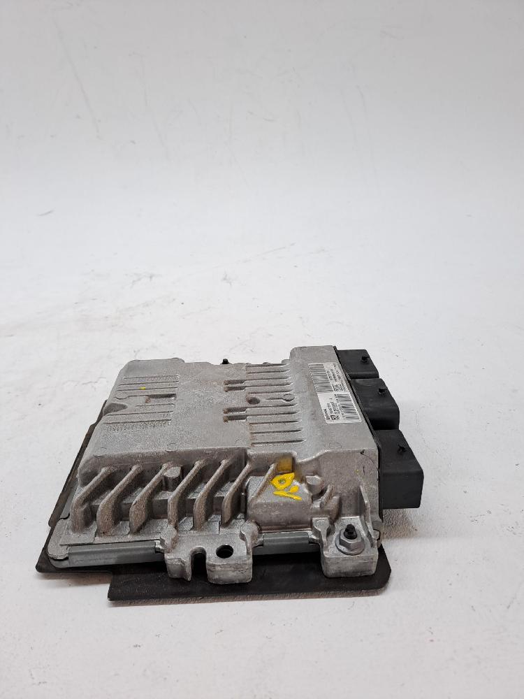 Switchboard engine uce 9678628780 de Citroen C4 picasso i monospace (ud_) 2013-0 - pieza usada