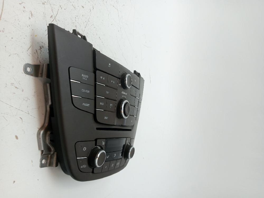 Mando del climatizador 13277912 de Opel Insignia a sedán (g09) 2008-2017 - pieza usada