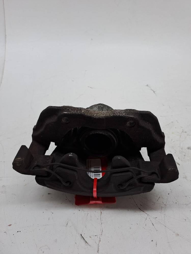 Left front brake caliper 36000484 de Volvo V40 2012-2015 - pieza usada
