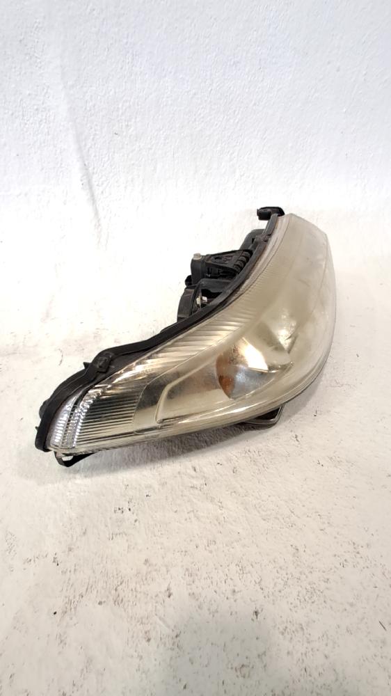 Headlamp rh 7701048931 de Renault Laguna ii (bg0/1_) 2001-2007 - pieza usada