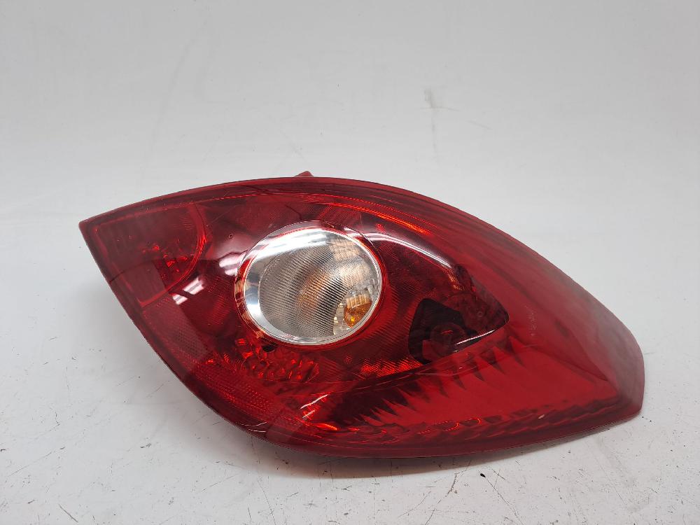 Feu arrière droit 93189091 de Opel Corsa d 2010-2011