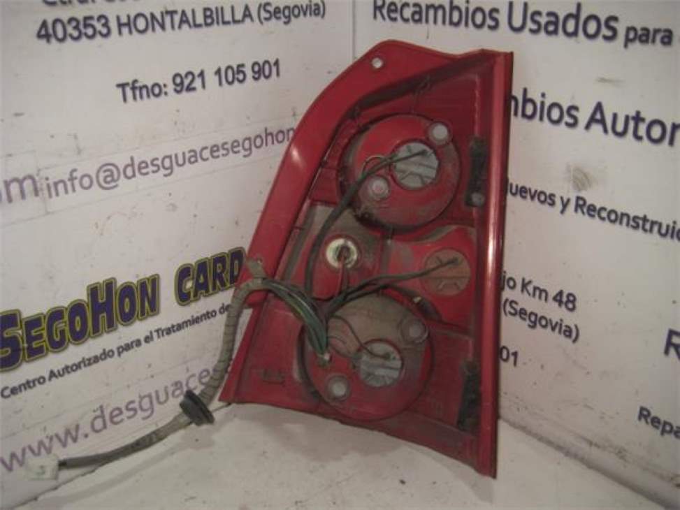 Scheinwerfer hinten links 9240105510 de Hyundai Atos (em) 2004-0 - pieza usada
