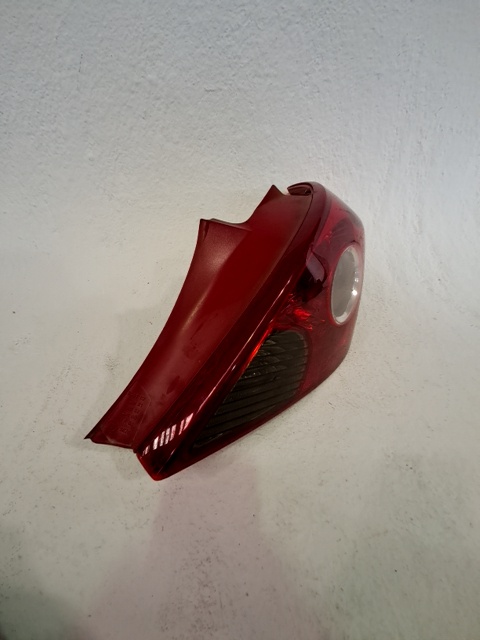 Feu arrière droit 93189091 de Opel Corsa d (s07) 2011-2014 - pieza usada