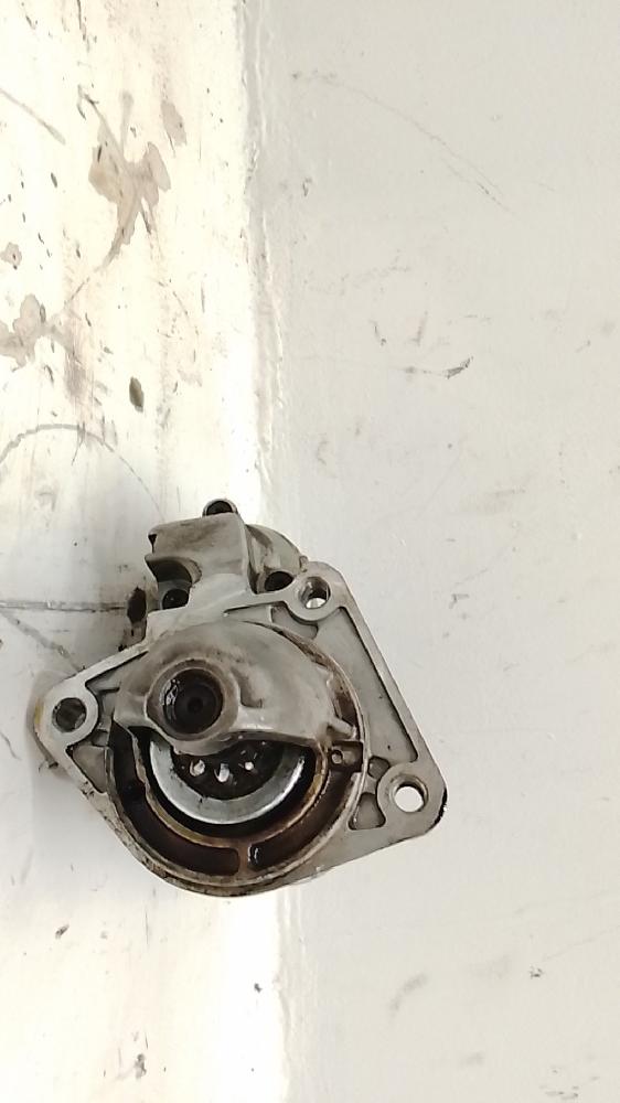 Starter motor 1732742 de Ford Focus c-max (dm2) 2003-2007 - pieza usada