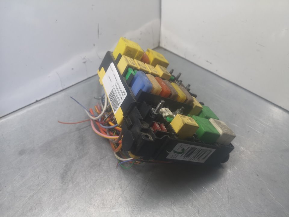 CITROËN C4 Picasso 2 generation (2013-2018) Fuse Box 9804848580 25328003